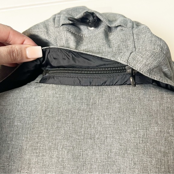 The North Face - Apex Elevation Hooded Rain Jacket - Sz. SP - Picture 12 of 16